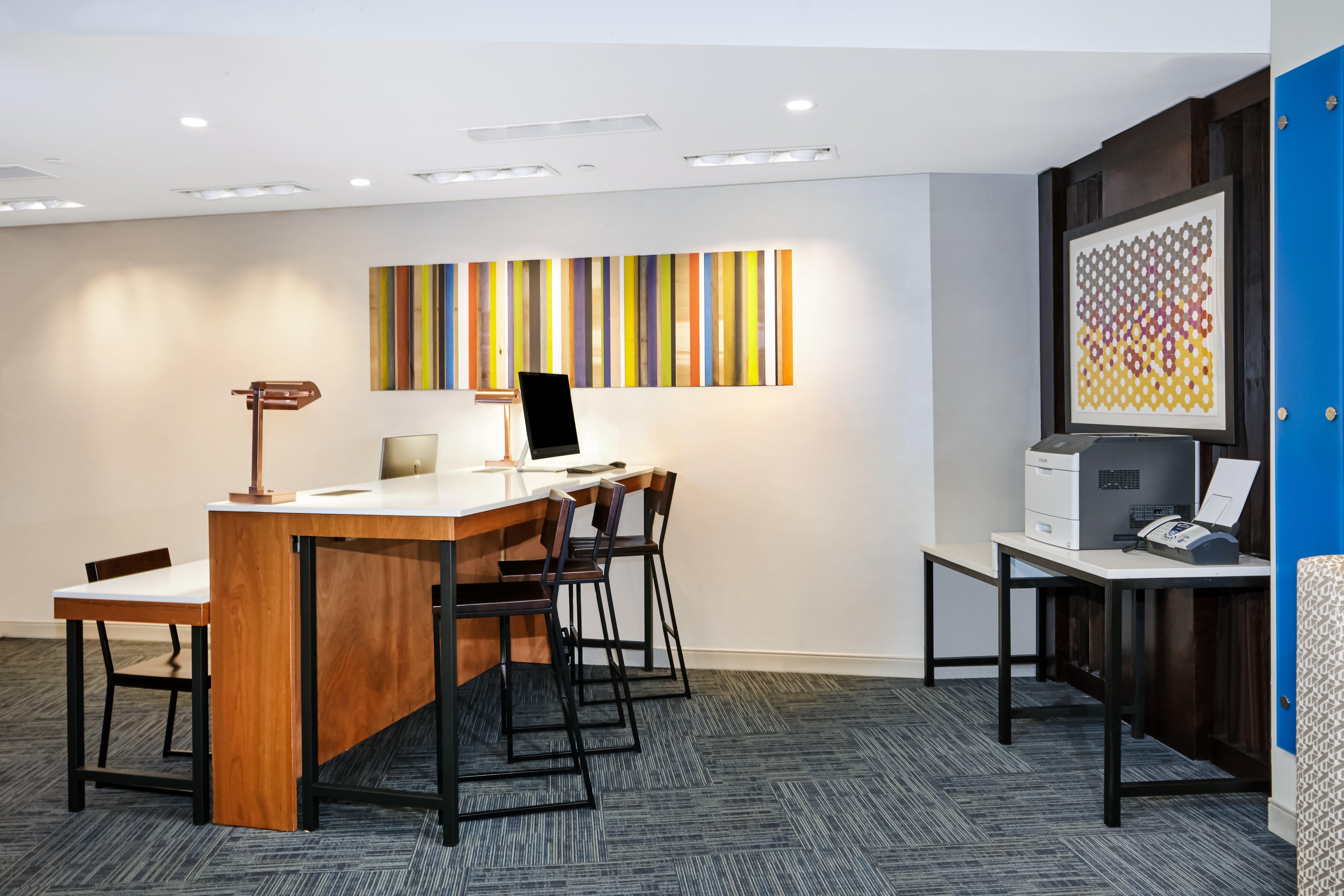 Holiday Inn Express & Suites Chicago North Shore - Niles By Ihg Εξωτερικό φωτογραφία