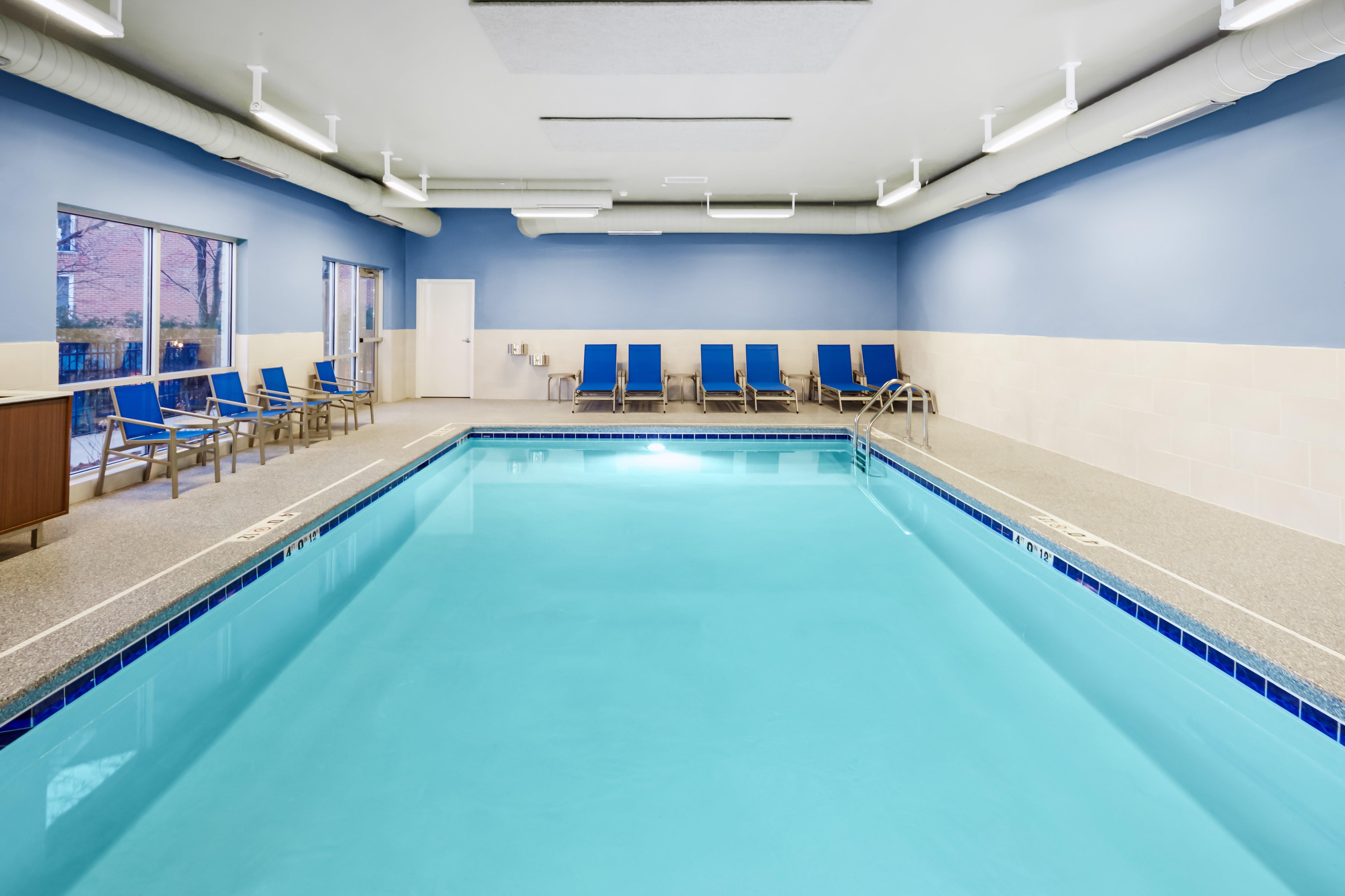 Holiday Inn Express & Suites Chicago North Shore - Niles By Ihg Εξωτερικό φωτογραφία